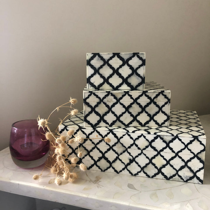 Bone Inlay Box : Reverse Quatrefoil Black - Jodha Furniture