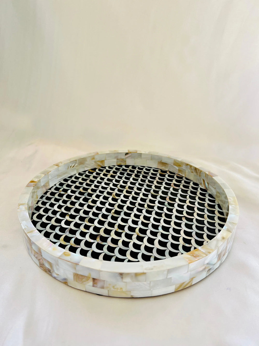 Chic Mesh Storage Tray - Jodha Furniture